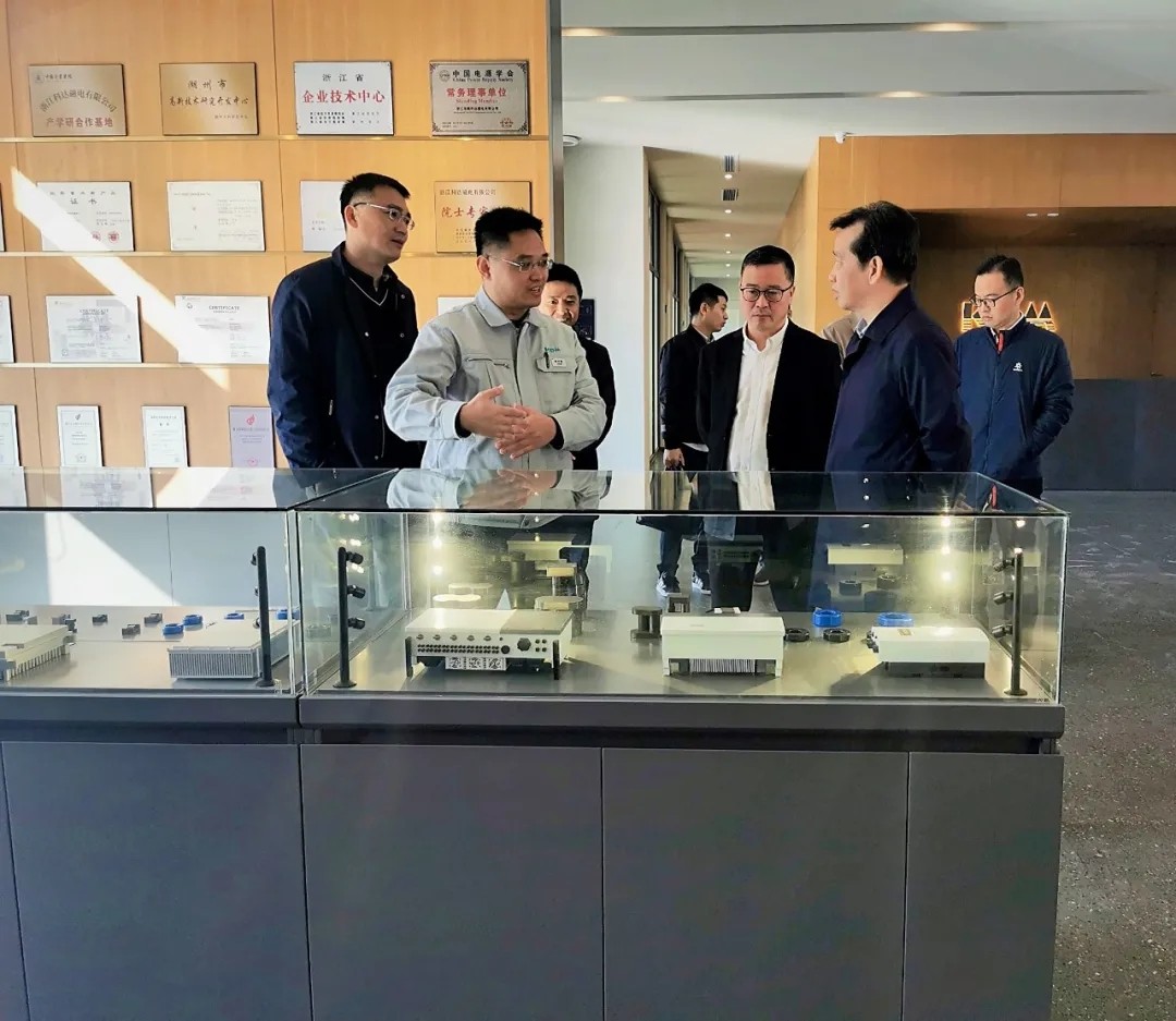 1637224905224482.jpg 640.webp.jpg